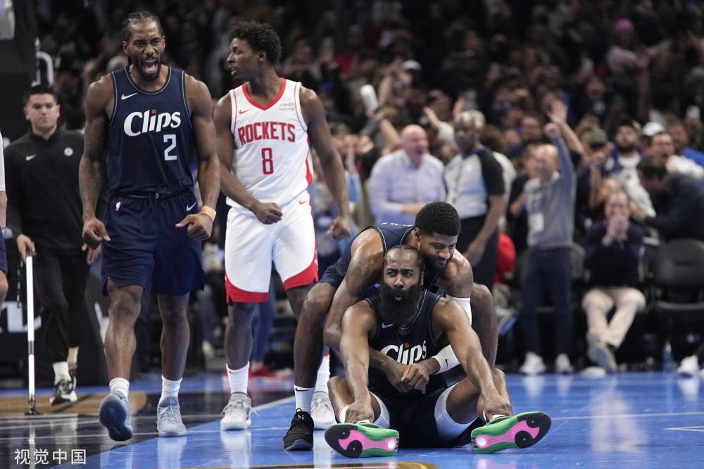 在这场激烈 在这场激烈