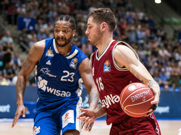 津队的防线 津队的防线