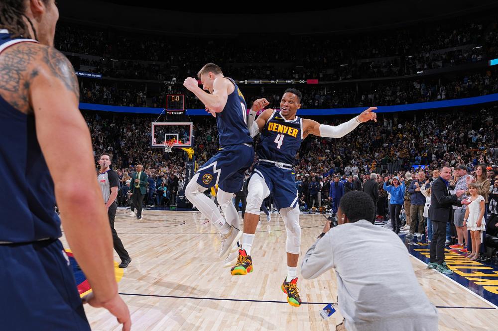 输给了丹佛 输给了丹佛